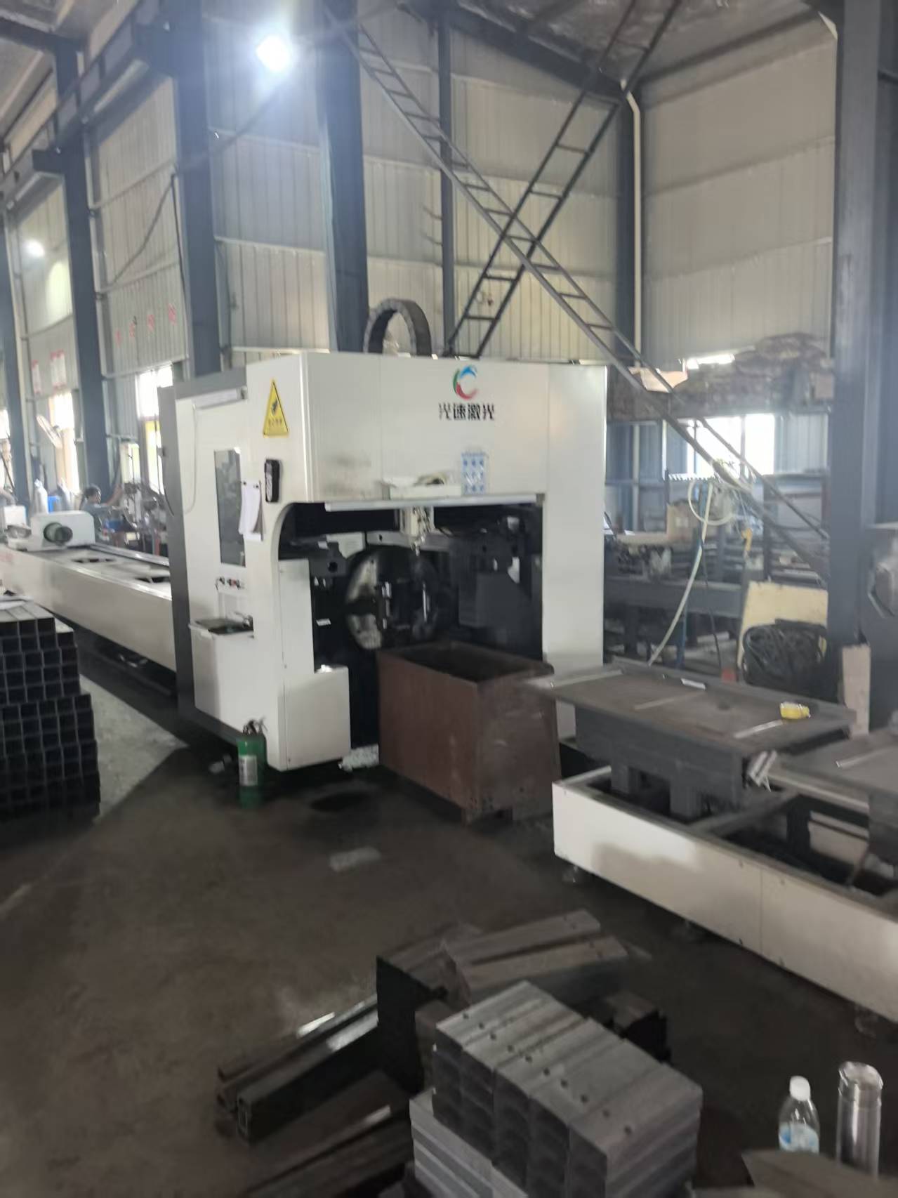 上海瑞佳游乐设备工厂